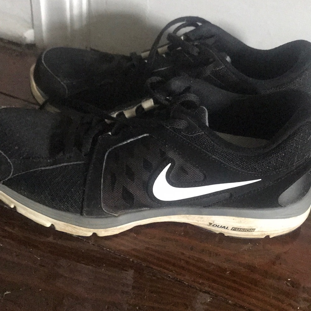 Nike Dual Fusion Run running shoes